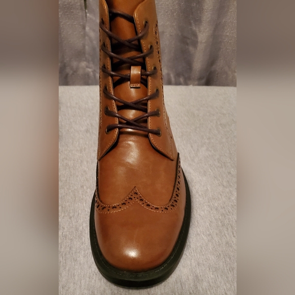 Unlisted by Kenneth Cole men's Wingtip Brogue Boots. New In Box - Picture 3 of 13